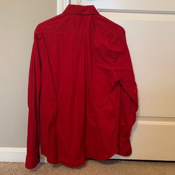 Red Men’s Express Dress Shirt - Picture 2 of 4